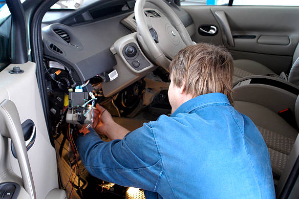 Mechanic, Vehicle Electrical Repair